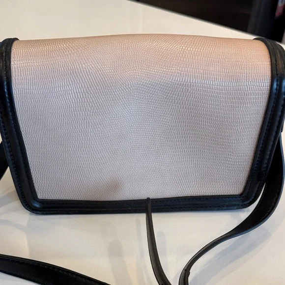 Jules Kae Chic Beige and Black Crossbody Bag - Picture 4 of 14